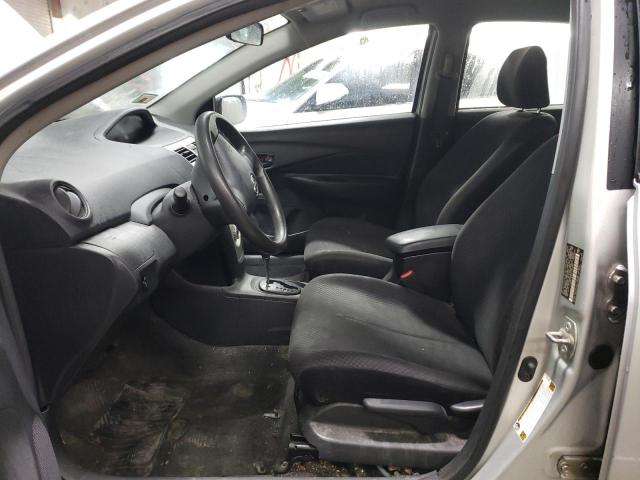 JTDBT923371075386 - 2007 TOYOTA YARIS SILVER photo 7