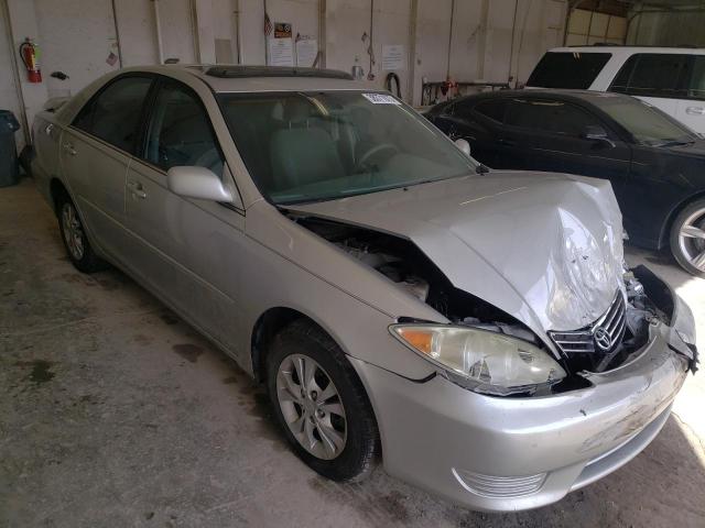 4T1BF32K25U601915 - 2005 TOYOTA CAMRY LE SILVER photo 4