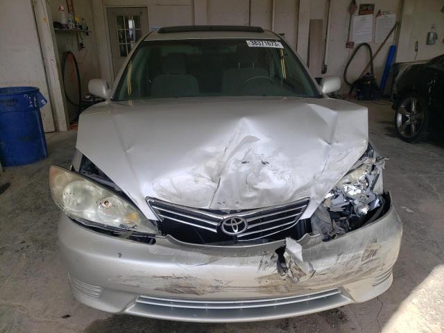 4T1BF32K25U601915 - 2005 TOYOTA CAMRY LE SILVER photo 5
