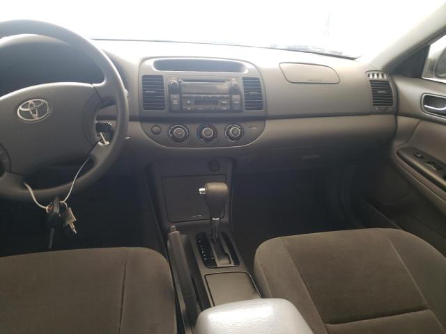 4T1BF32K25U601915 - 2005 TOYOTA CAMRY LE SILVER photo 8