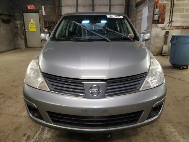 3N1BC13E19L368977 - 2009 NISSAN VERSA S SILVER photo 5