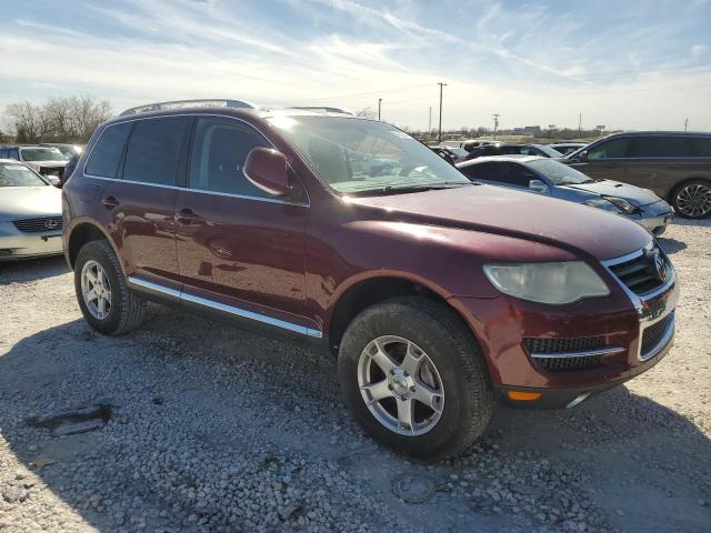 WVGFM77L99D028338 - 2009 VOLKSWAGEN TOUAREG 2 V6 TDI BURGUNDY photo 4