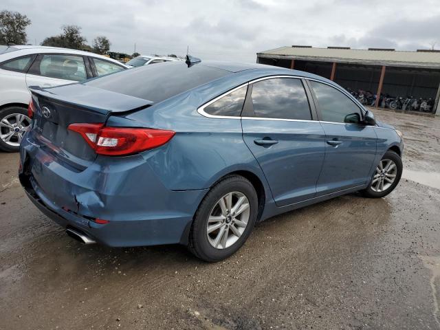 5NPE24AF6HH475841 - 2017 HYUNDAI SONATA SE BLUE photo 3