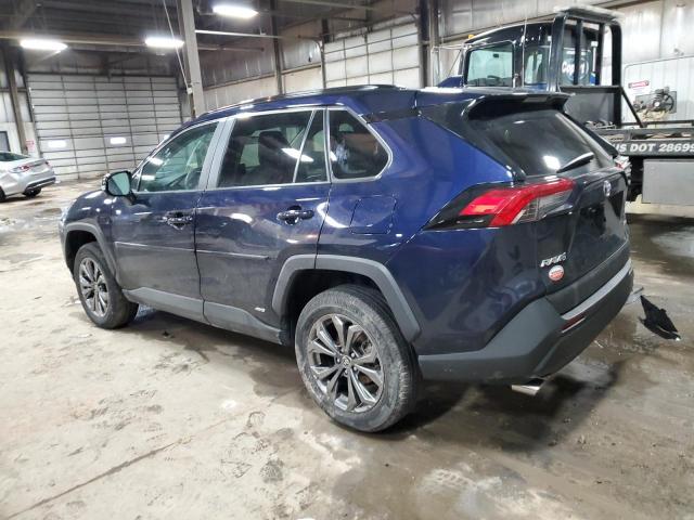 4T3B6RFV1NU069555 - 2022 TOYOTA RAV4 XLE PREMIUM BLUE photo 2