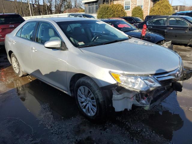 4T1BF1FK7EU384571 - 2014 TOYOTA CAMRY L SILVER photo 4