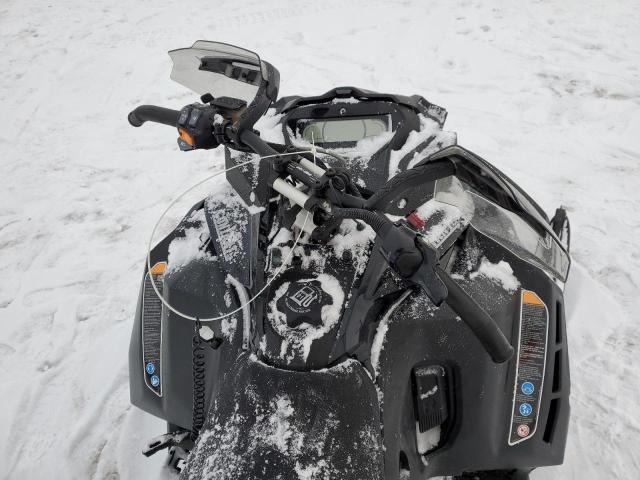 2BPSDSMJ6MV000101 - 2021 SKI DOO RENEGADE BLACK photo 5