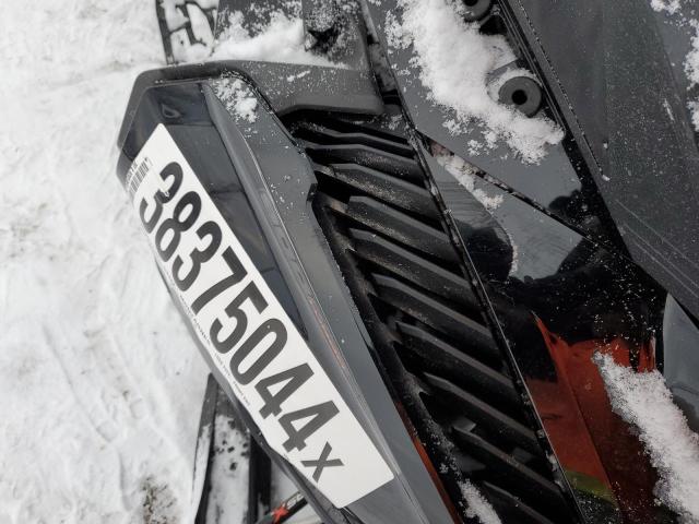 2BPSDSMJ6MV000101 - 2021 SKI DOO RENEGADE BLACK photo 9