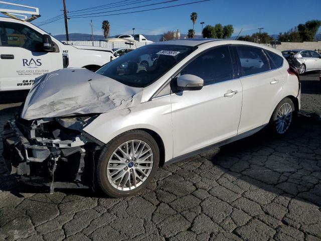 1FADP3N28EL237971 - 2014 FORD FOCUS TITANIUM WHITE photo 1