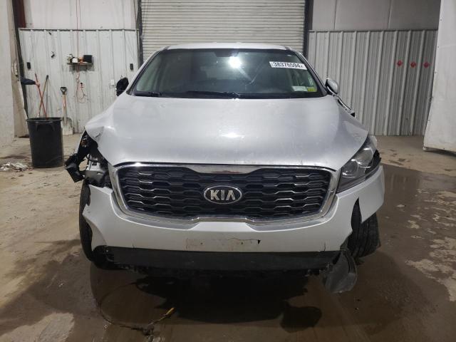 5XYPGDA59KG561452 - 2019 KIA SORENTO LX SILVER photo 5