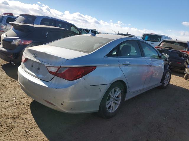 5NPEB4AC1DH728239 - 2013 HYUNDAI SONATA GLS SILVER photo 3