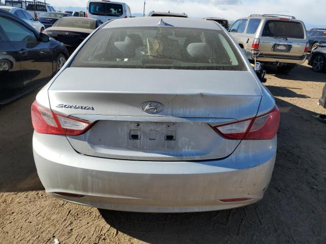 5NPEB4AC1DH728239 - 2013 HYUNDAI SONATA GLS SILVER photo 6