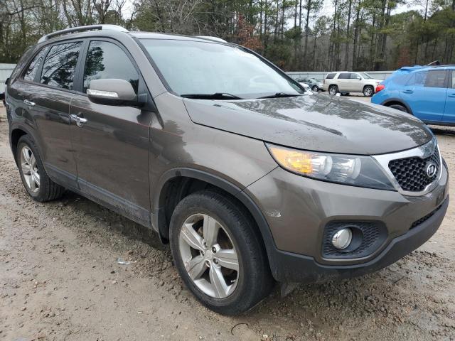 5XYKU4A68DG371074 - 2013 KIA SORENTO EX GRAY photo 4