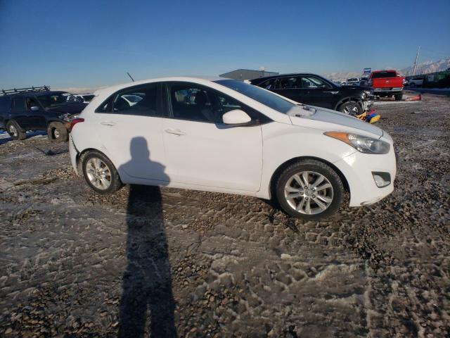 KMHD35LH5EU185603 - 2014 HYUNDAI ELANTRA GT WHITE photo 4