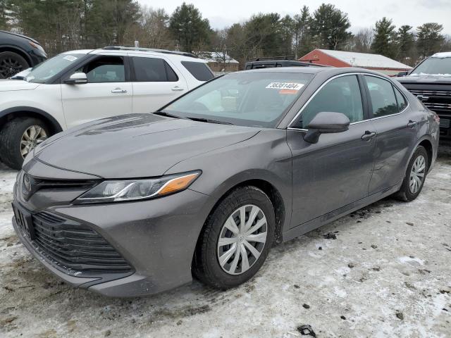 4T1B11HK4JU070088 - 2018 TOYOTA CAMRY L GRAY photo 1