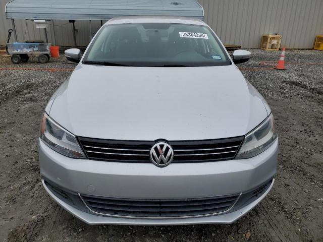 3VWD07AJ6EM203087 - 2014 VOLKSWAGEN JETTA SE SILVER photo 5