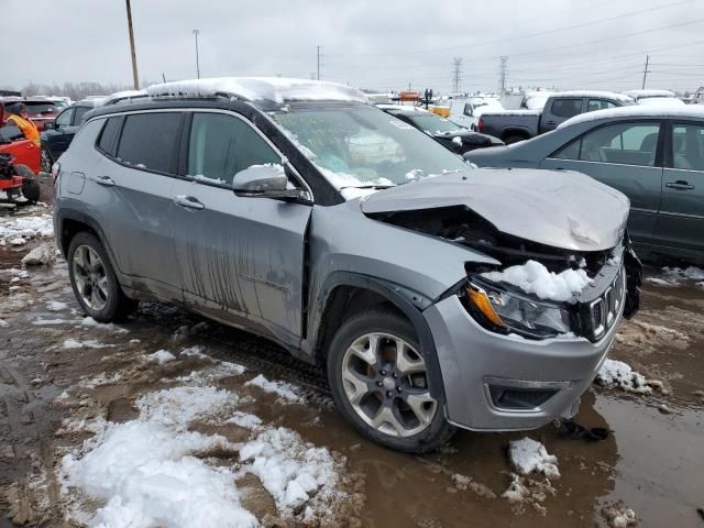 3C4NJDCB9KT664052 - 2019 JEEP COMPASS LIMITED GRAY photo 4