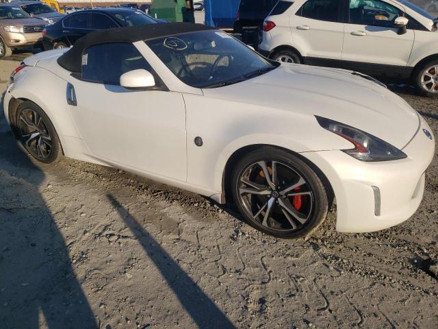 JN1AZ4FH7JM520272 - 2018 NISSAN 370Z BASE WHITE photo 4