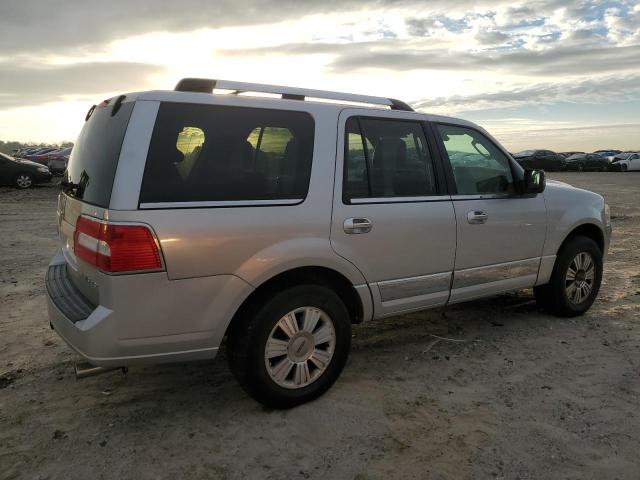 5LMJJ2J59AEJ05186 - 2010 LINCOLN NAVIGATOR 银色 照片 3