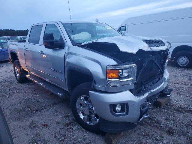 1GT42YEY7JF132177 - 2018 GMC SIERRA K3500 DENALI SILVER photo 4