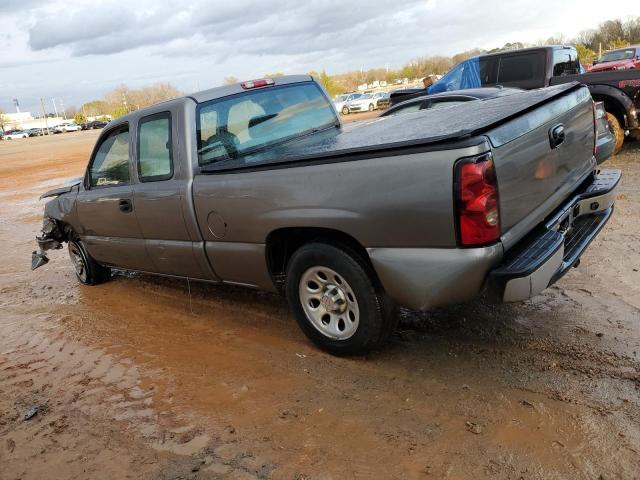 1GCEC19XX7Z142753 - 2007 CHEVROLET SILVERADO C1500 CLASSIC GRAY photo 2