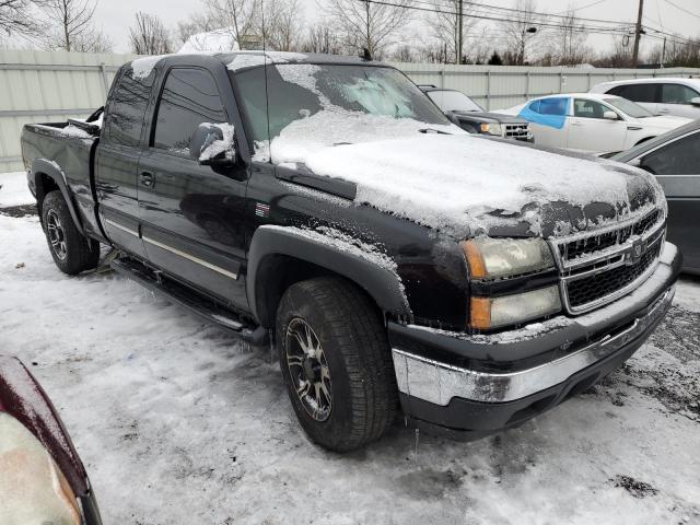 2GCEK19B861113928 - 2006 CHEVROLET SILVERADO K1500 BLACK photo 4