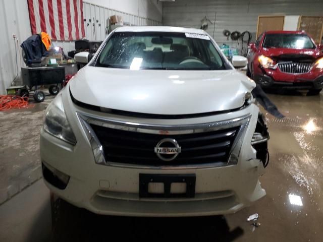 1N4AL3AP3FC114614 - 2015 NISSAN ALTIMA 2.5 WHITE photo 5