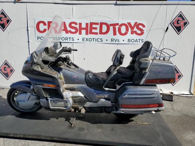 1HFSC2204JA006006 - 1988 HONDA GL1500 GRAY photo 3