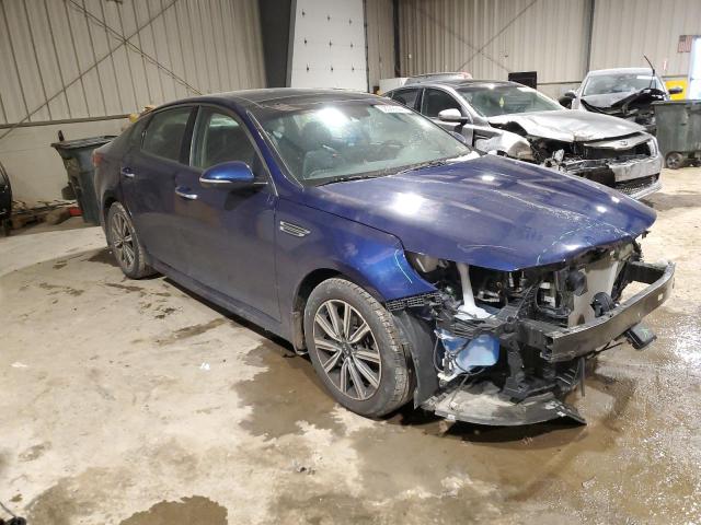 5XXGU4L16LG421903 - 2020 KIA OPTIMA EX BLUE photo 4