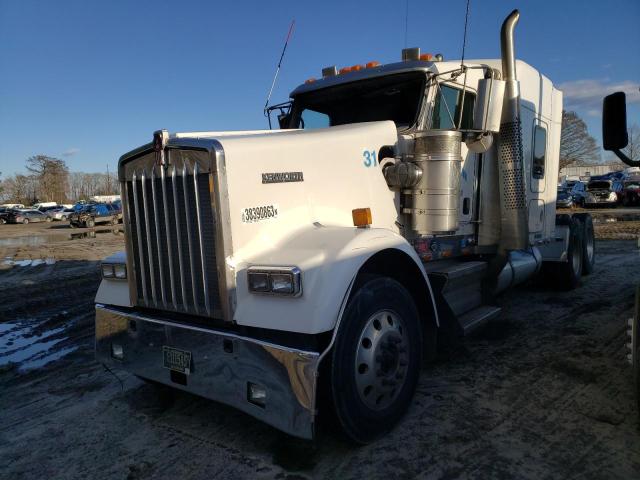 1XKWDB9X87J196398 - 2007 KENWORTH CONSTRUCTI W900 WHITE photo 2