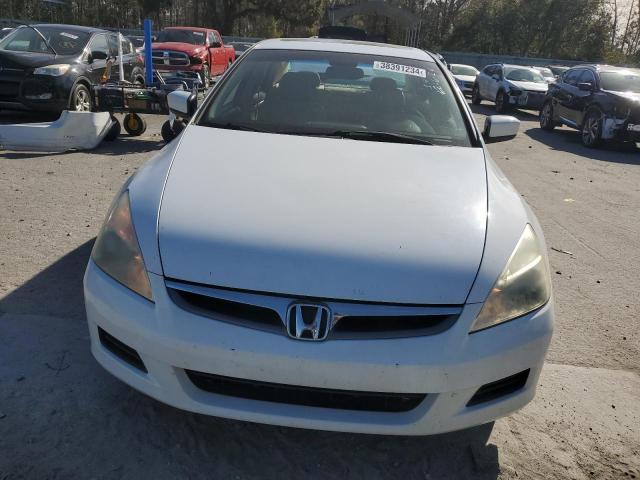 1HGCM66576A004400 - 2006 HONDA ACCORD EX WHITE photo 5