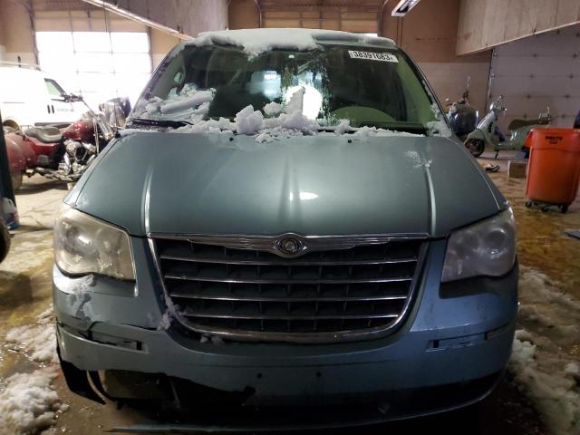 2A8HR64X68R821956 - 2008 CHRYSLER TOWN & COU LIMITED BLUE photo 5