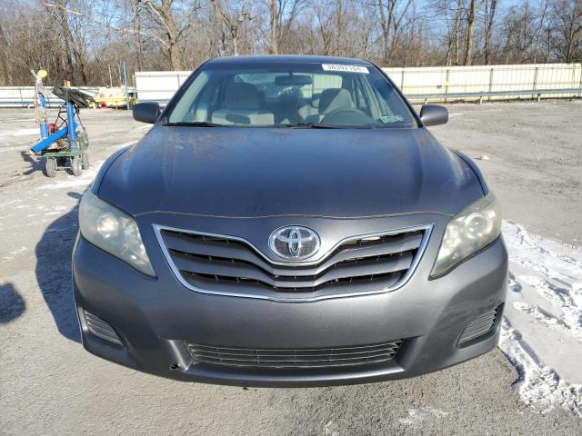 4T1BF3EK8BU614417 - 2011 TOYOTA CAMRY BASE CHARCOAL photo 5