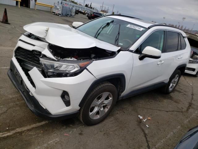 2T3W1RFV8KW006271 - 2019 TOYOTA RAV4 XLE WHITE photo 1