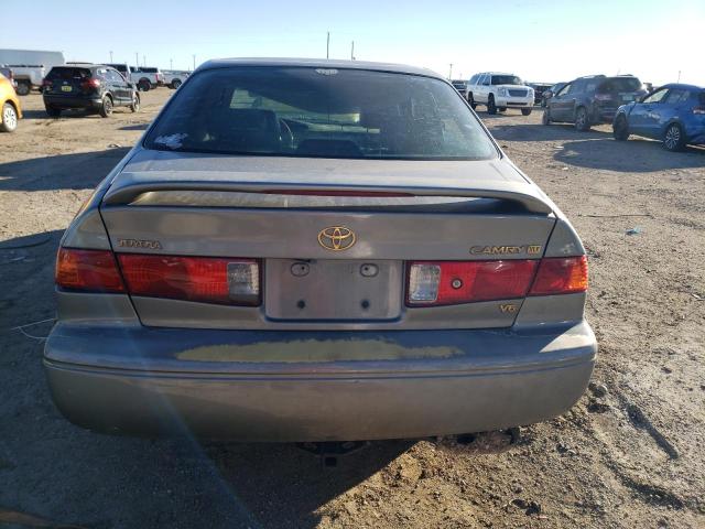 4T1BF28K01U128897 - 2001 TOYOTA CAMRY LE GRAY photo 6