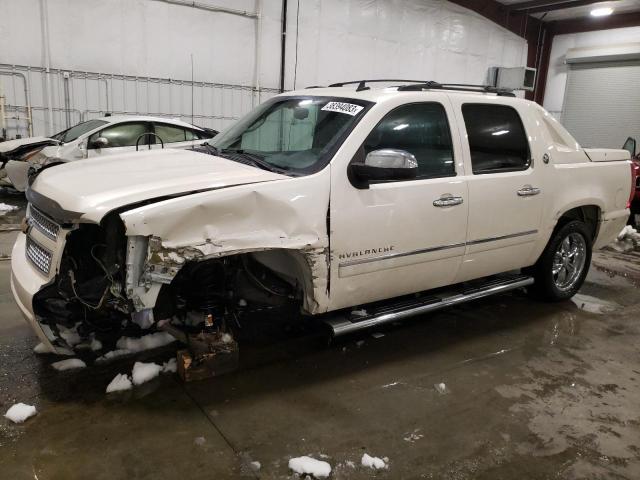 3GNTKGE73DG103184 - 2013 CHEVROLET AVALANCHE LTZ WHITE photo 1