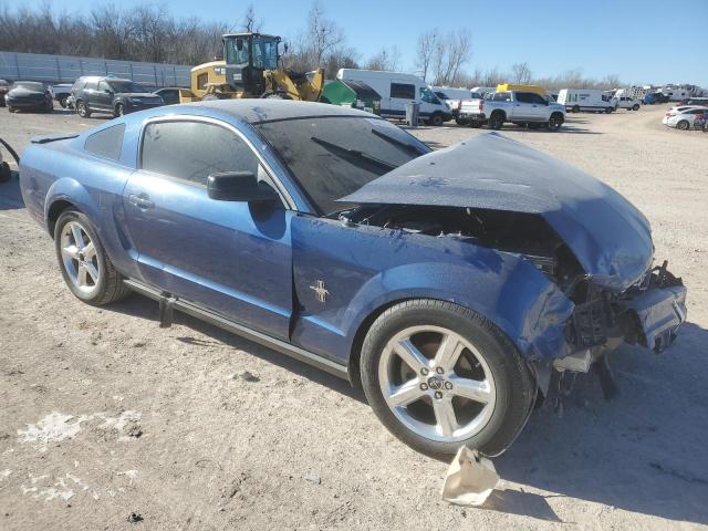 1ZVHT80N985163312 - 2008 FORD MUSTANG BLUE photo 4