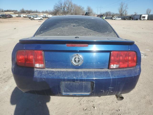 1ZVHT80N985163312 - 2008 FORD MUSTANG BLUE photo 6