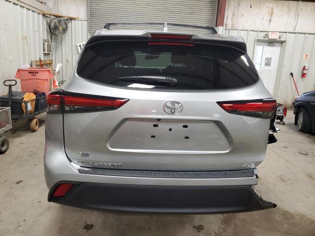 5TDGZRAH6NS133959 - 2022 TOYOTA HIGHLANDER XLE GRAY photo 6