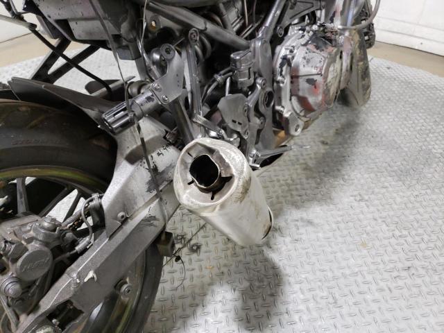 JKAZR2E13KA003511 - 2019 KAWASAKI ZR900 GRAY photo 12