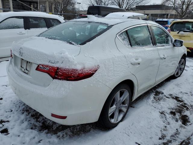 19VDE1F77EE012005 - 2014 ACURA ILX 20 TEC WHITE photo 3