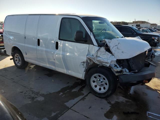 1GCSGAFX4D1120057 - 2013 CHEVROLET EXPRESS G1 WHITE photo 4