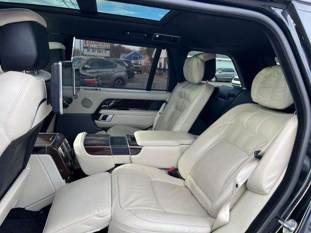 SALGV5RE3KA558992 - 2019 LAND ROVER RANGE ROVE AUTOBIOGRAPHY BLACK photo 11