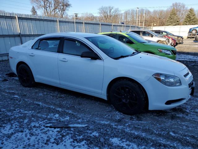 1G1ZB5E00CF176290 - 2012 CHEVROLET MALIBU LS WHITE photo 4