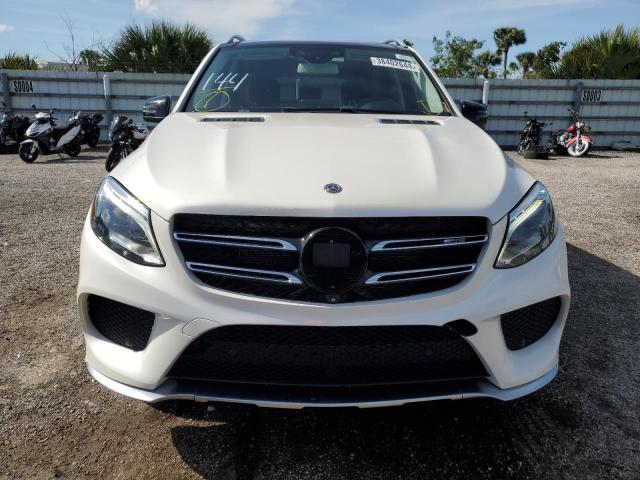 4JGDA6EB8JB131111 - 2018 MERCEDES-BENZ GLE 43 AMG WHITE photo 5