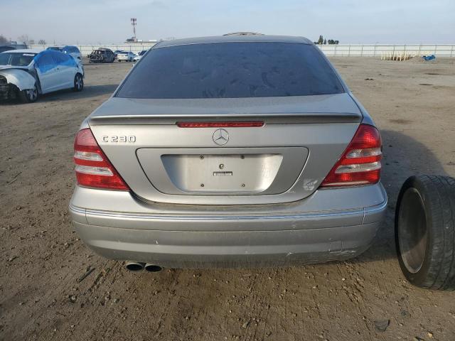 WDBRF52H77F851174 - 2007 MERCEDES-BENZ C 230 SILVER photo 6