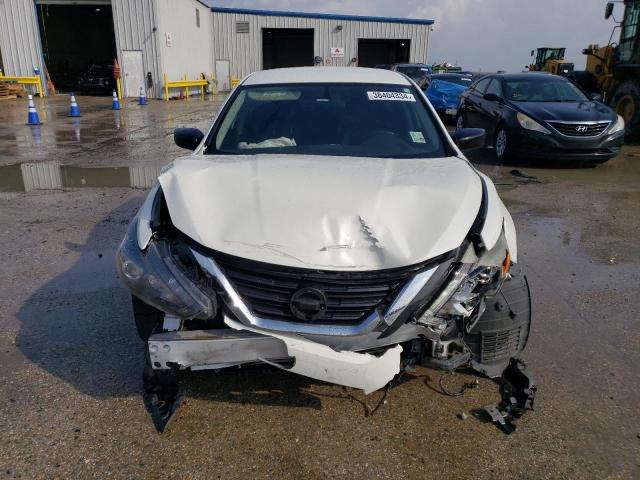 1N4AL3AP6HC267314 - 2017 NISSAN ALTIMA 2.5 WHITE photo 5