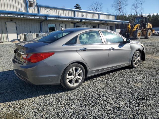 5NPEC4AC7BH061817 - 2011 HYUNDAI SONATA SE GRAY photo 3