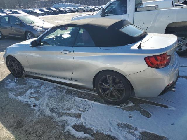WBA1M1C53FV393443 - 2015 BMW M235I فضي صورة 2