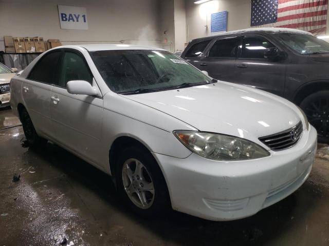 4T1BE32K46U692500 - 2006 TOYOTA CAMRY LE WHITE photo 4