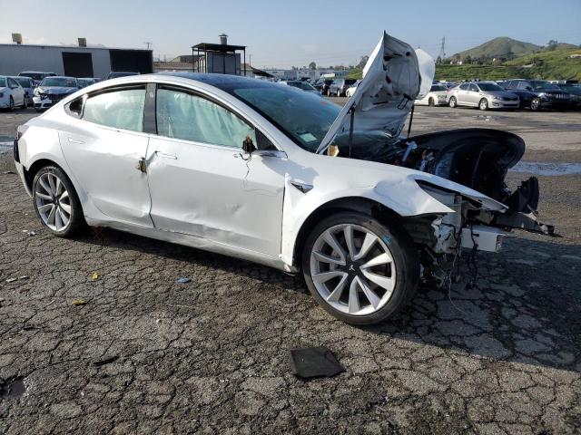 5YJ3E1EB2LF622958 - 2020 TESLA MODEL 3 WHITE photo 4